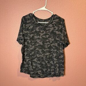 Lululemon Athletica Black Camo Tee Women’s Size 10